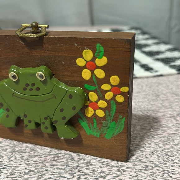 Wood Plaque‎ Hand Painted Frog Wall Art Home Decor MCM Vintage Unique - Picture 3 of 5